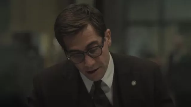 Moscot Momza in Black/Crystal worn by Rusty Sabich (Jake Gyllenhaal) as seen in Presumed Innocent (S01E01)