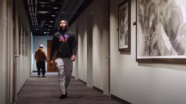 Under Armour Unstoppable Cargo Pants worn by Justin Jefferson as seen in Receiver (S01E07)