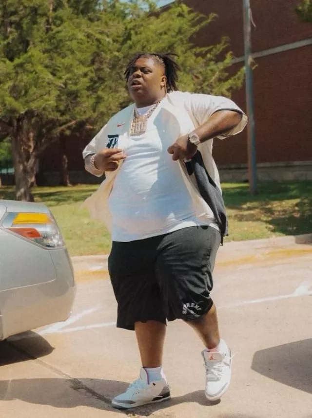 Nike Texas Rangers Cream City Connect Jersey worn by BigXthaPlug on the Instagram account @bigxthaplug