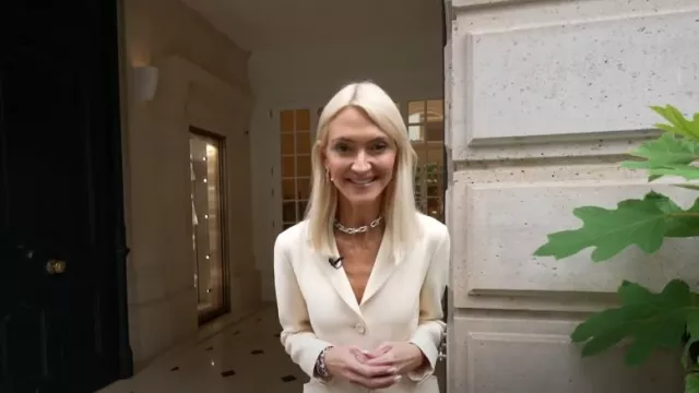 Dior 30 Montaigne Bar Jacket in White worn by Zanna Roberts Rassi as seen in Today on  August 1, 2024