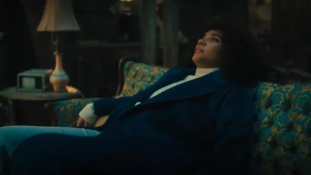 Baby Alpaca Long Notched Collar Wrap Coat worn by Allison Hargreeves (Emmy Raver-Lampman) as seen in The Umbrella Academy (S04E02)