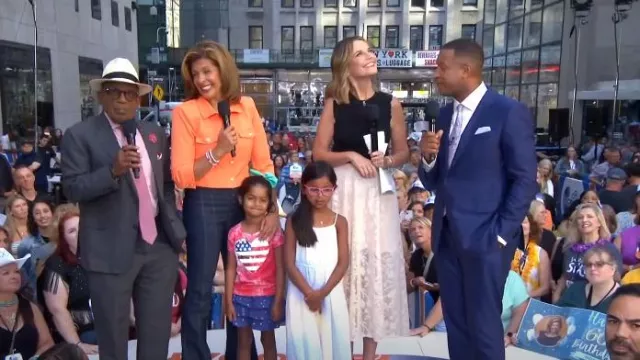 Ulla Johnson Kyla Top in Noir worn by Savannah Guthrie as seen in Today on August 12, 2024