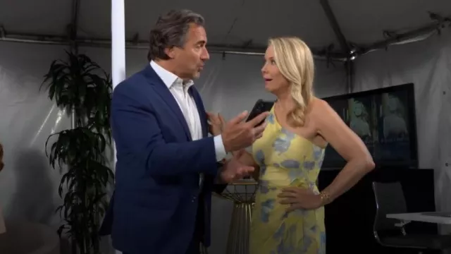 Vestido midi de un hombro Bcbgmaxazria usado por Brooke Logan (Katherine Kelly Lang) como se ve en The Bold and the Beautiful el 2 de agosto de 2024