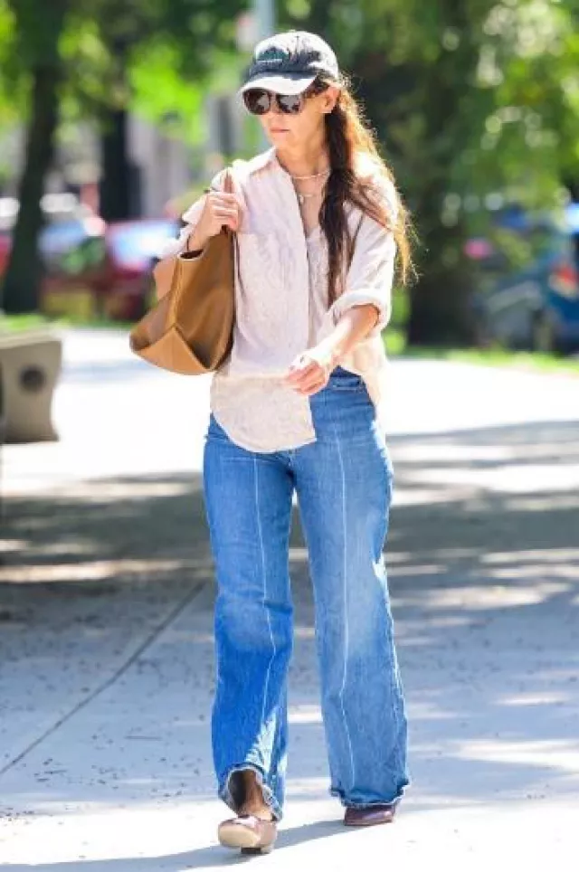 Canyons of the Unknown Ranch Dad Hat worn by Katie Holmes in New York ...