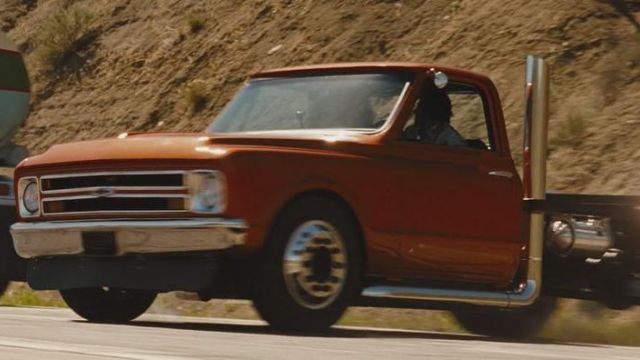 The pick-up Chevrolet of Han (Sung Kang) in Fast & the Furious 4