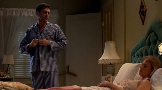 Pyjama rayé porté par Don Draper dans Mad Men