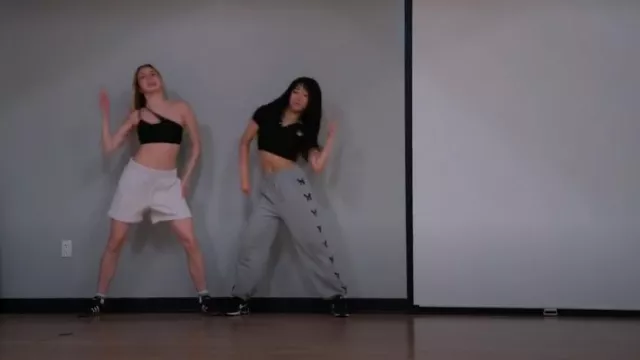 Fvowoh Pantalones de chándal para mujer Pantalones de entrenamiento de gimnasio de cintura alta usados por Hinari como se ve en Pop Star Academy: KATSEYE (S01E05)