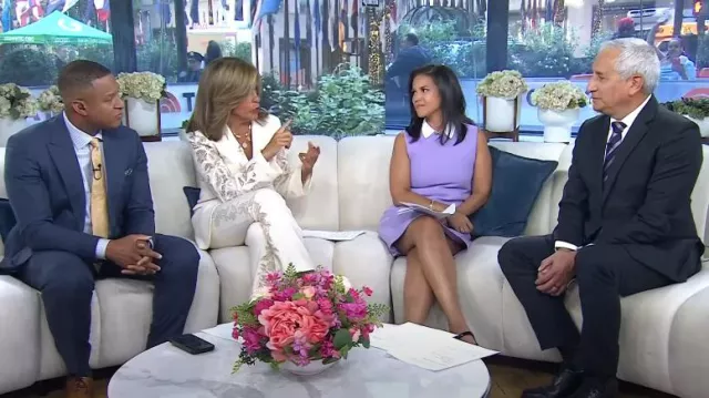 Cinq a Sept Cheyenne Floral Embroidered One-Button Blazer worn by Hoda Kotb as seen in Today on  September 4, 2024