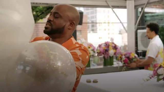 Sandro Floral Print Shirt worn by Wayne Brady as seen in Wayne Brady: The Family Remix (S01E04)