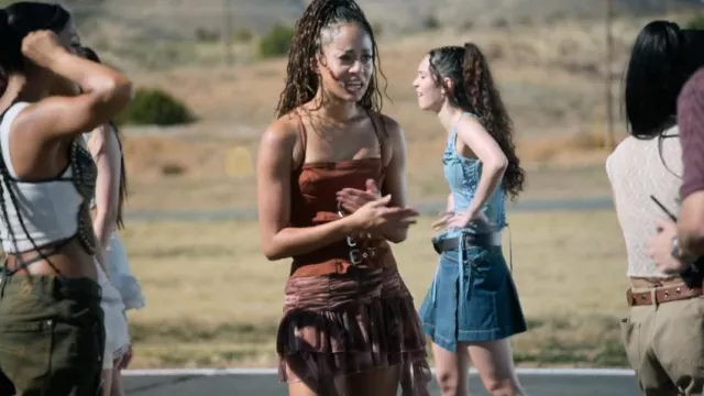 Silence + Noise Winnie Cascading Ruffle Mini Skirt worn by Manon as seen in Pop Star Academy: KATSEYE (S01E08)