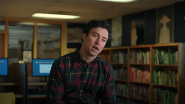 Polo Ralph Lauren Chemise de sport en flanelle à carreaux portée par Evan Marquez (Brian Jordan Alvarez) comme on le voit dans Professeur d’anglais (S01E02)