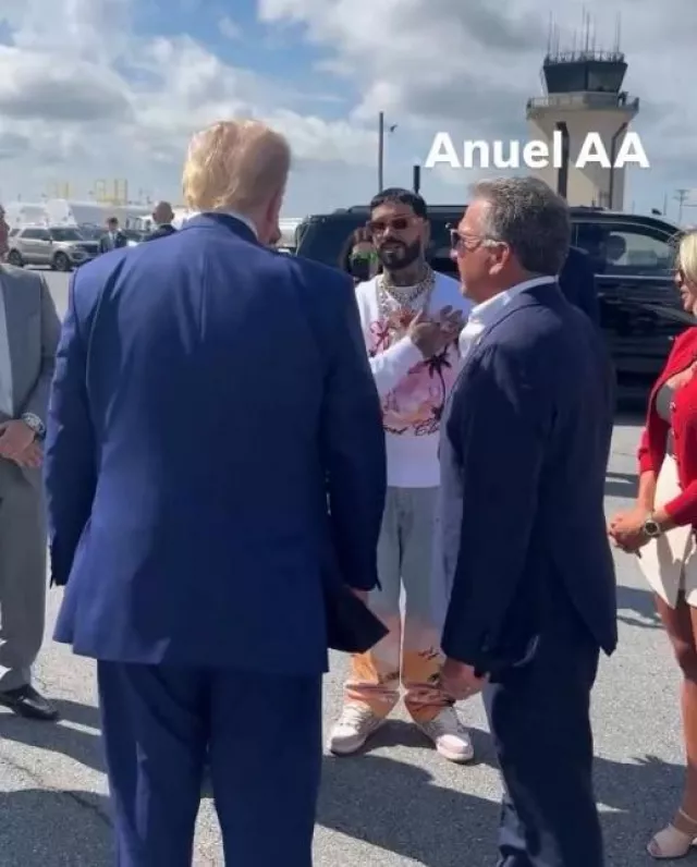 Loewe Pink Wide Rectangle Anagram Sunglasses worn by Anuel AA on the Instagram account @anuel_aa_real_23_