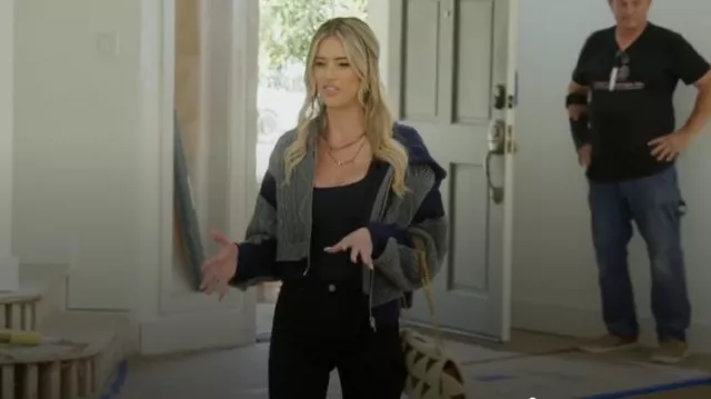 Sac à bandoulière à panneaux en peau de mouton Saint Laurent porté par Christina Hall comme on le voit à Christina on the Coast (S06E08)