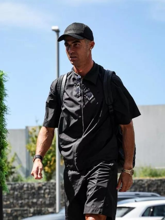 Givenchy Black 4G Logo Shorts worn by Cristiano Ronaldo on the Instagram account @cristiano