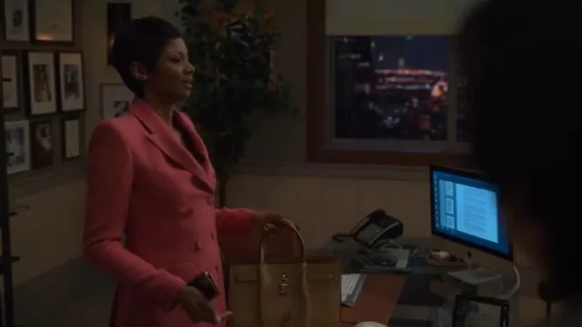 Lanvin Bogey Small Bag worn by Jax Stewart (Emayatzy Corinealdi) as seen in Reasonable Doubt (S02E05)