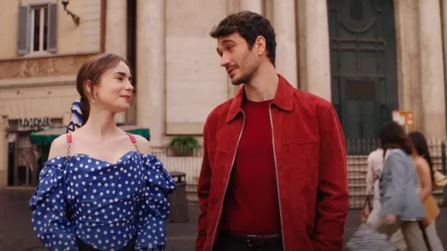 Chaqueta de gamuza Boss Regular Fit usada por Marcello (Eugenio Franceschini) como se ve en Emily in Paris (S04E09)