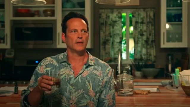 Tommy Bahama Mirage Floral Linen Shirt Island Navy worn by Andrew Yancy (Vince Vaughn) as seen in Bad Monkey (S01E06)