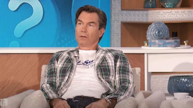 Brooks Brothers Regent Abrigo deportivo a cuadros de algodón Seersucker Madras de corte clásico usado por Jerry O'Connell como se vio en The Talk el 25 de septiembre de 2024