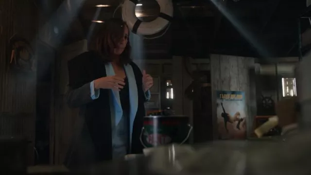 Veronica Beard Tani Pantalon évasé porté par Bev Melon (Molly Shannon) comme on le voit dans Only Murders in the Building (S04E05)
