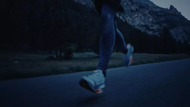 Inoxtag wears Nike Alphafly 3 Blueprint M sneakers during a training session in its documentary Kaizen: 1 year to climb Everest!
