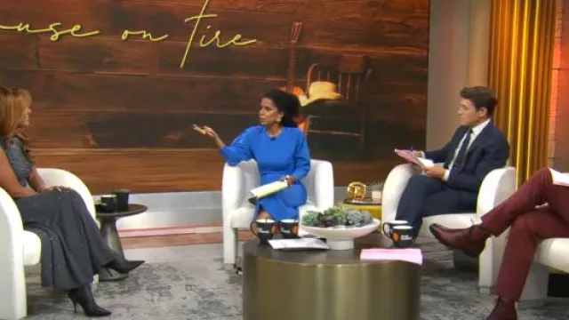 Robe midi en crêpe Zara en bleuâtre portée par Adriana Díaz comme on le voit dans CBS Mornings le 25 septembre 2024