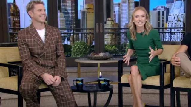 Pantalones a cuadros de Bode Dunham usados por Jake Shields como se vio en VIVO con Kelly y Mark el 3 de octubre de 2024