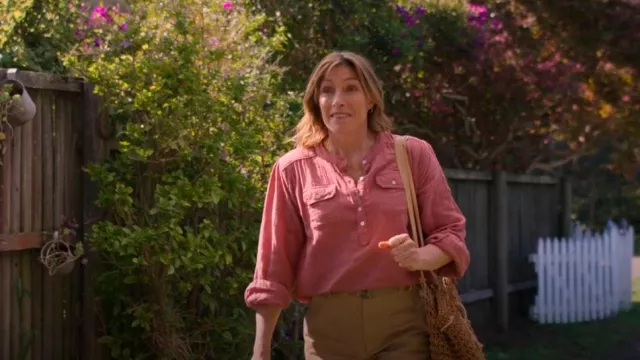 Blusa de algodón Marie Louise De Monterey Amelie usada por Angie Davis (Claudia Karvan) como se ve en Bump (S04E06)