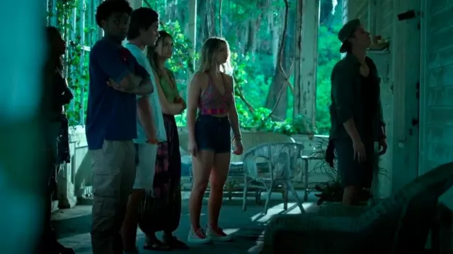 Converse Chuck 70 High In Colorblock Overlay Rhubarb Pie worn by Sarah Cameron (Madelyn Cline) as seen in Outer Banks (S04E01)