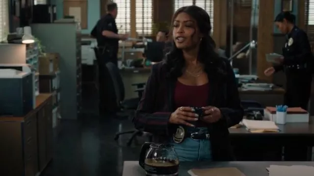 Vaqueros largos de caja torácica para mujer de Levi's usados por Daphne Forrester (Javicia Leslie) como se ve en High Potential (S01E04)