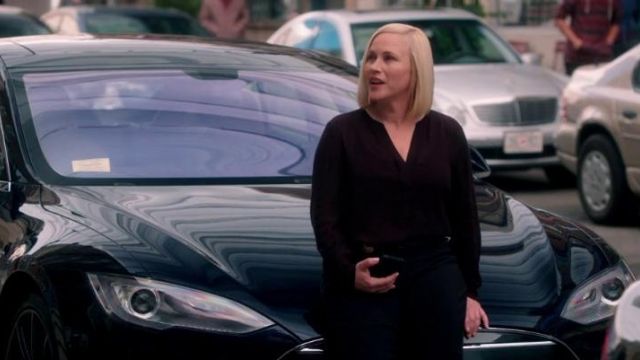 The Tesla Model S in CSI: Crime Scene Investigation : Cyber