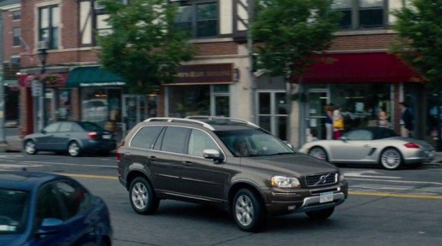 The Volvo XC90 of Leslie Mann in The Other Woman