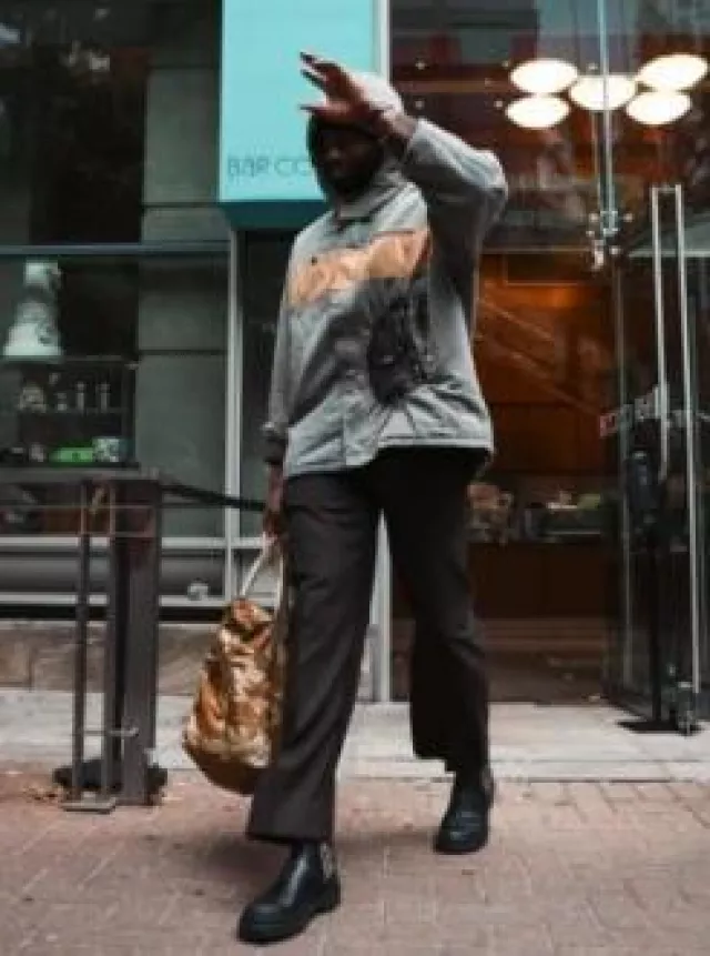 Veste à capuche Kolor Green & Beige Stripe portée par Jaylen Brown sur le compte Instagram @celtics