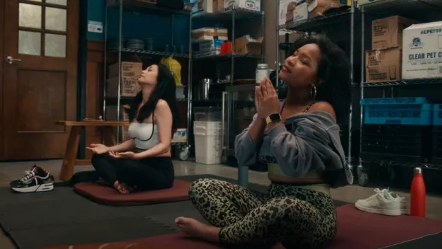 Baskets Nike Air Max Furyosa portées par Melody 'Mel' Bayani (Liza Lapira) comme on le voit dans The Equalizer (S05E03)