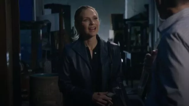 Cole Haan Veste à col cassé Blouson en cuir porté par Eddie Janko (Vanessa Ray) comme on le voit dans Blue Bloods (S14E15)