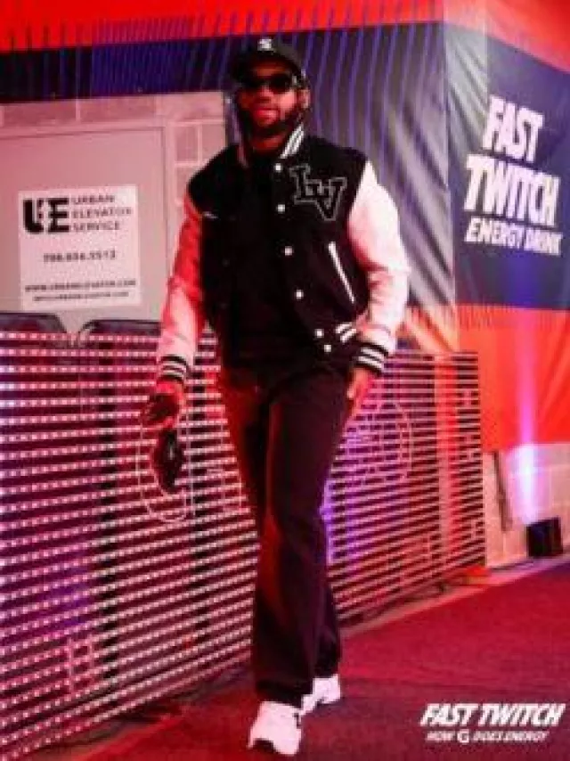 Louis Vuitton Black LVSE Monogram Jogging Pants worn by D'Andre Swift on the Instagram account @chicagobears