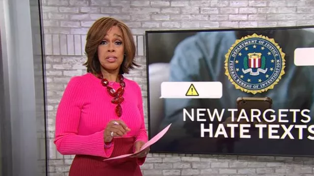 Robe Line & Dot Frankie portée par Gayle King vue dans CBS Mornings le 18 novembre 2024