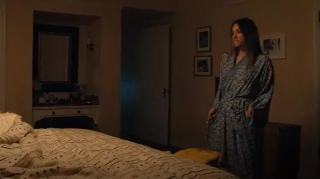 Natalie Martin Diane Robe worn by Ava Bartlett (Kaley Cuoco) as seen in Based on a True Story (S02E04)