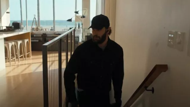 Ralph Lauren RRL Denim Trucker Jacket porté par Matt Pierce (Tom Bateman) comme on le voit dans Basé sur une histoire vraie (S02E06)
