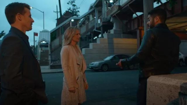 Steve Madden Wade Veste portée par Eddie Janko (Vanessa Ray) comme on le voit dans Blue Bloods (S14E16)