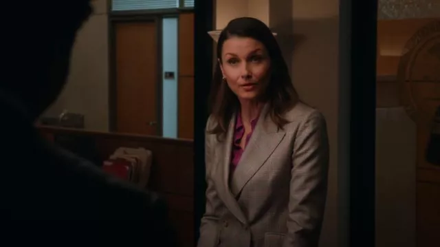 Gabriela Hearst Angela Blazer porté par Erin Reagan (Bridget Moynahan) comme on le voit dans Blue Bloods (S14E16)