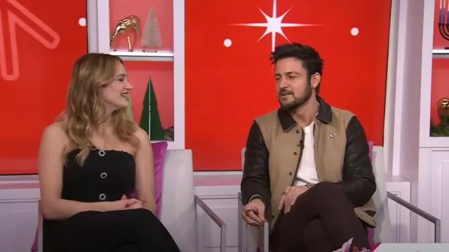 Self Portrait Crepe Jumpsuit worn by Hunter King as seen in Today on November 27, 2024