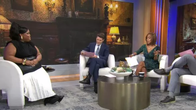 Eloquii Mixed Media Pleated Skirt worn by Danielle Pinnock as seen in CBS Mornings on  November 26, 2024