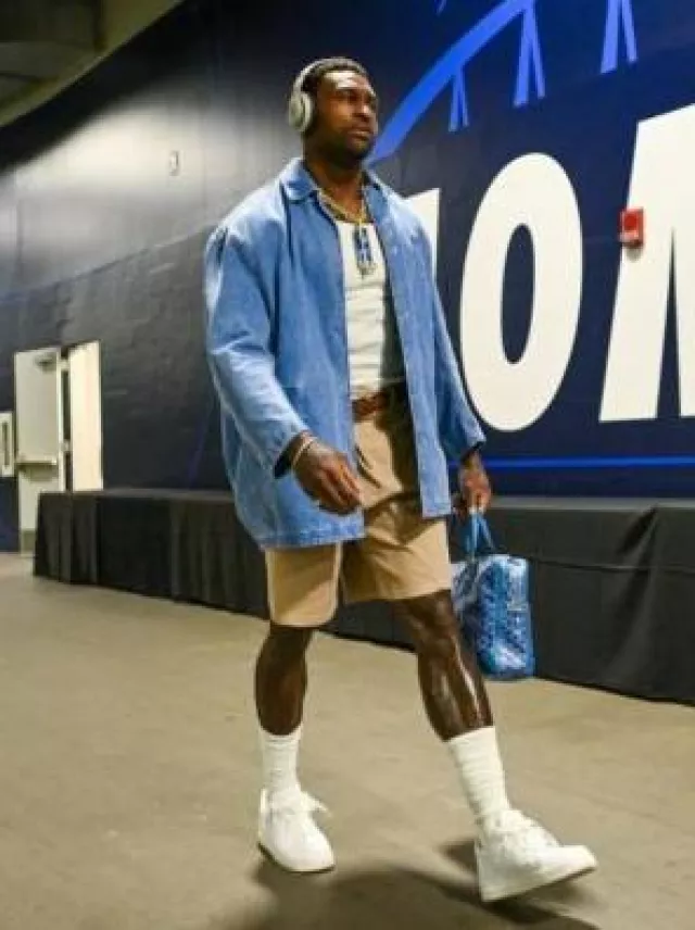 JW Anderson Beige Twisted Seam Shorts worn by DK Metcalf on the Instagram account @seahawks