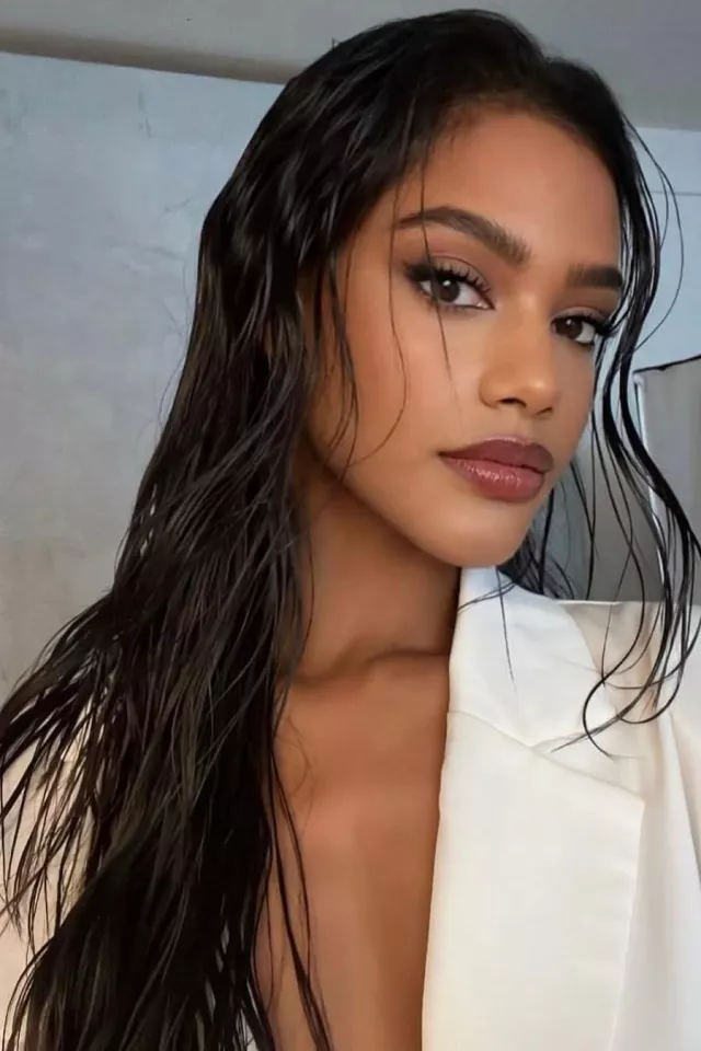Model Letitia Fontata on set wearing Fenty Beauty of Letitia Fontana on the Instagram account @etherealmamacita