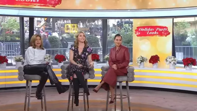Cuir La Voute Madame Le Blazer porté par Adrienne Bailon comme on le voit dans Today le 6 décembre 2024