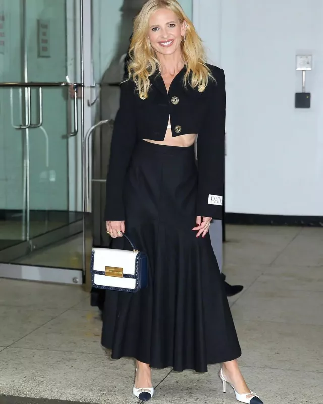 Patou Midi Skirt worn by Sarah Michelle Gellar at Siriusxm Studios on December 11, 2024
