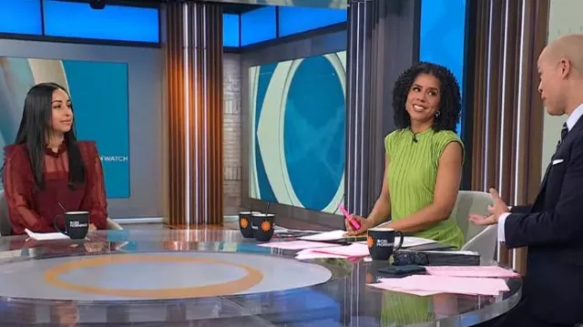 Atlein Collective Green Plisse Midi Dress worn by Adriana Díaz as seen in CBS Mornings on December 26, 2024