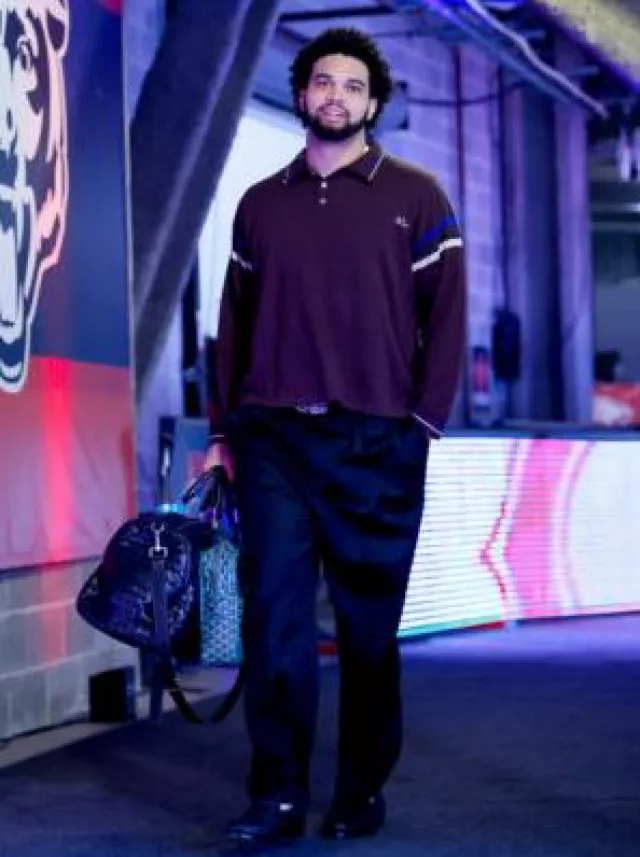Goyard Green Ambassade Briefcase worn by Caleb Williams on the Instagram account @chicagobears