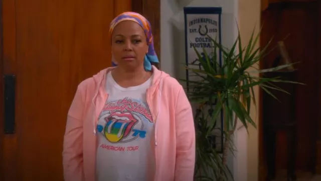 Daydreamer Rolling Stones 1978 Solo Tee worn by Regina Upshaw (Kim Fields) as seen in The Upshaws (S06E06)