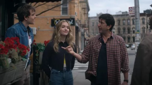 Wilfred Little Cropped Jacket portée par Cece Brewer (Jayden Bartels) comme on le voit dans Chair de poule (S02E01)